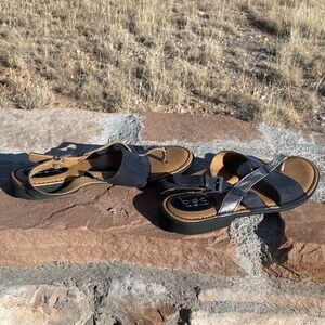 BOC Born Concept Leather Thong Sandals Black Metallic Slingback Flat (Size 7 M)